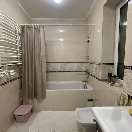 Apartment апартаменти. *